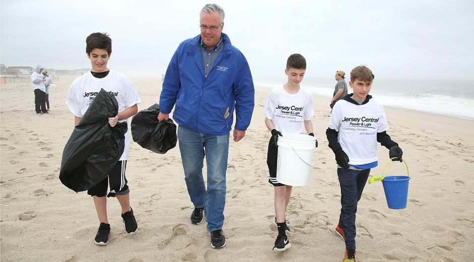 Beach Sweeps Volunteers